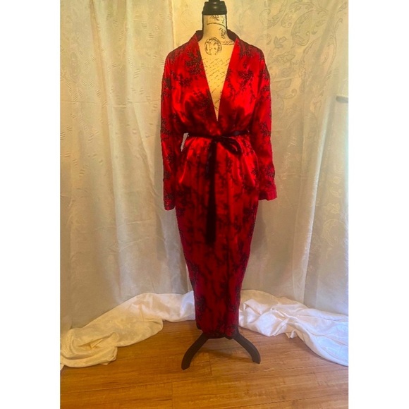 SzL/XL, Fredericks of Hollywood, vintage, black and red, Asian inspired robe. - Picture 1 of 10